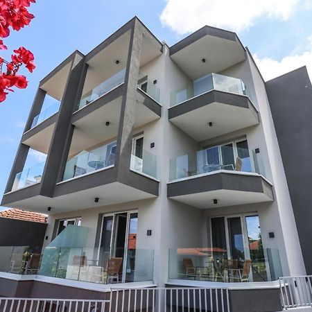 Notos Premium Holiday Apartments Pefkochori Bagian luar foto